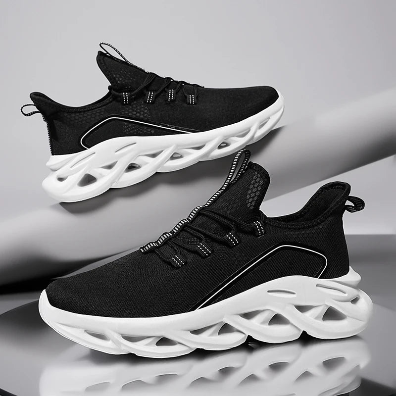 Kestrel Air Mesh Runners in black, side profile