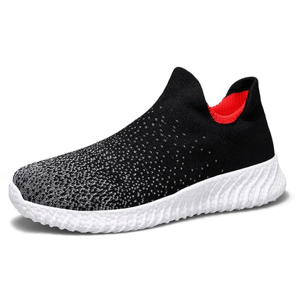 Mesh running sneaker in Black and White