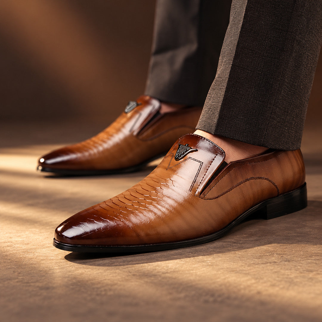 Bramwell Scale-Embossed Emblem Loafers (1:1, image 12)
